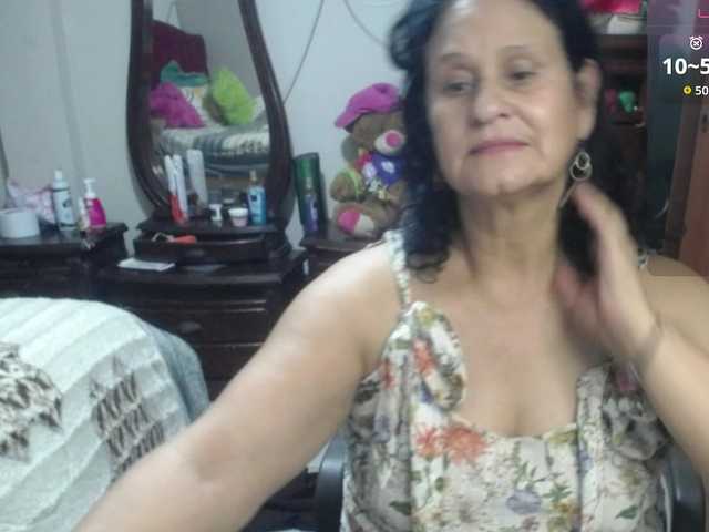 jazmin-mature