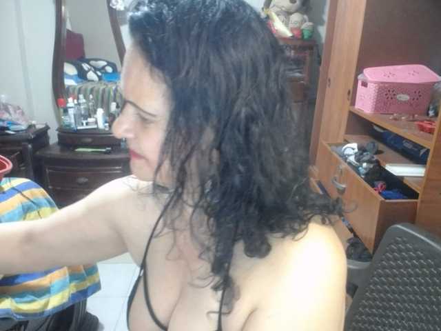 jazmin-mature