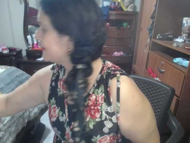 jazmin-mature