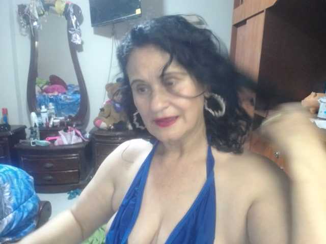 jazmin-mature live cam on BongaCams