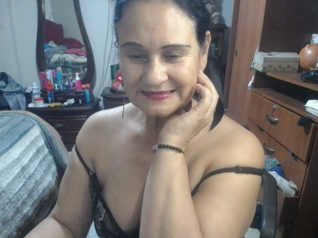 jazmin-mature live cam preview