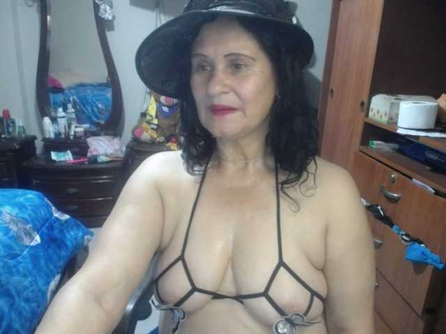 jazmin-mature live cam on BongaCams