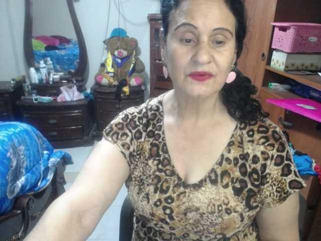 jazmin-mature live cam on BongaCams