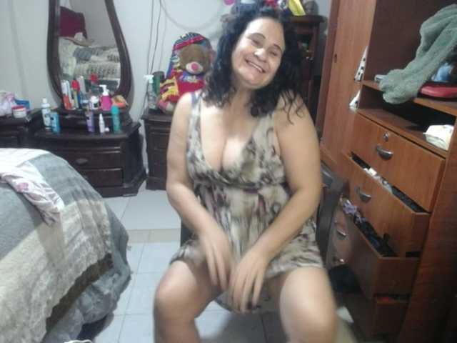jazmin-mature