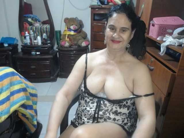 jazmin-mature