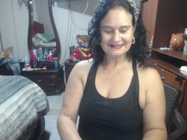 jazmin-mature