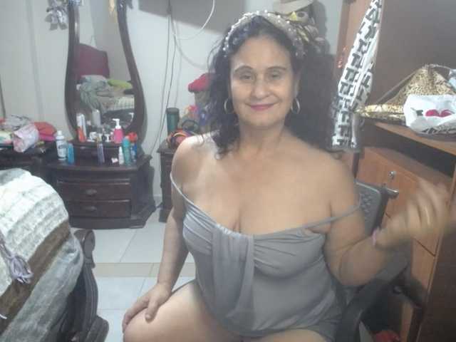 jazmin-mature