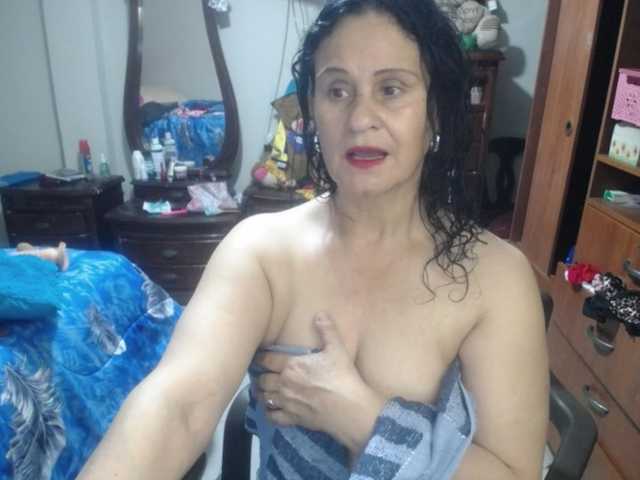 jazmin-mature live cam on BongaCams
