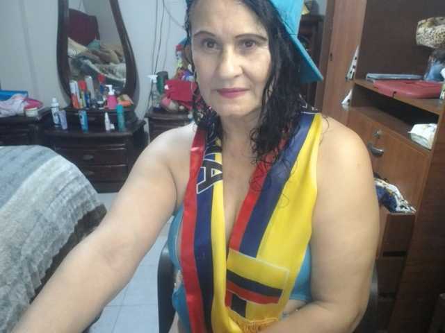 jazmin-mature live cam preview