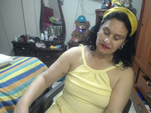 jazmin-mature