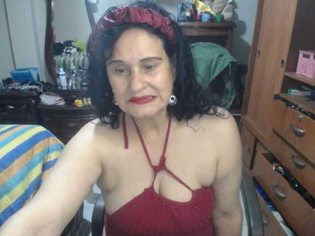 jazmin-mature