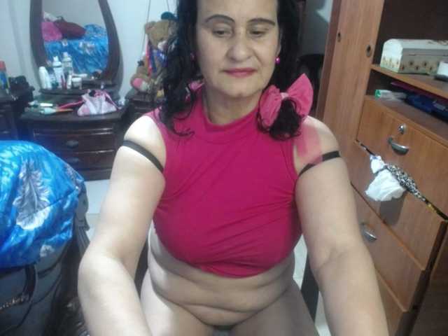 jazmin-mature