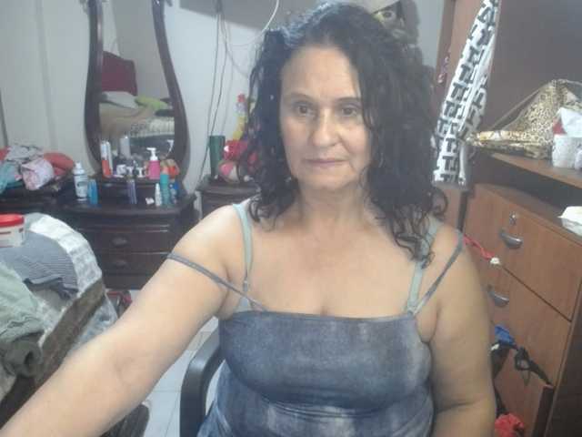 jazmin-mature