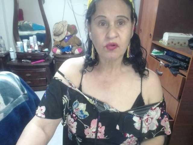 jazmin-mature