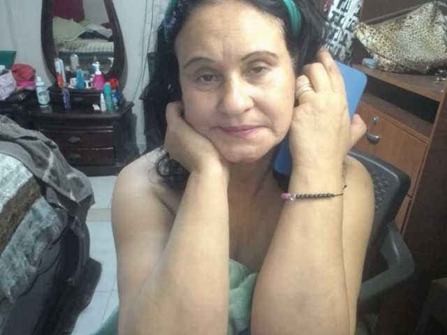 jazmin-mature