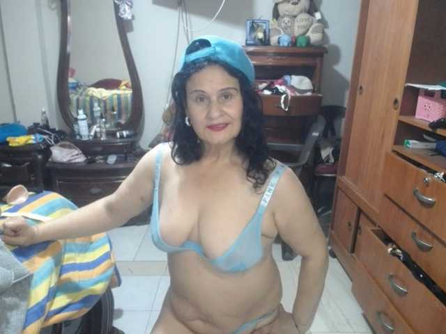 jazmin-mature