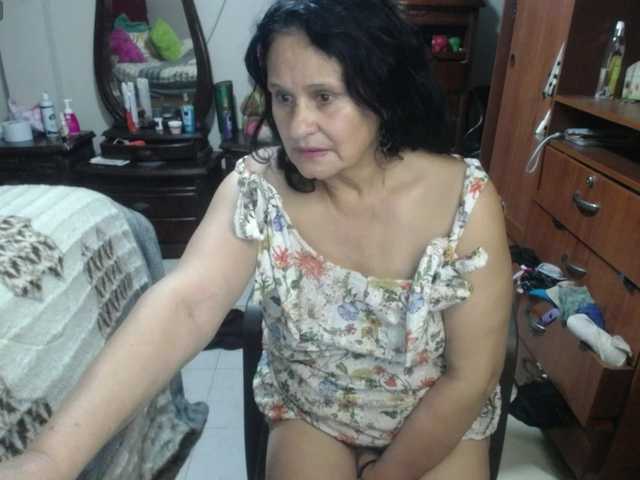 jazmin-mature