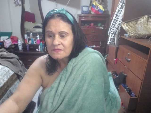 jazmin-mature