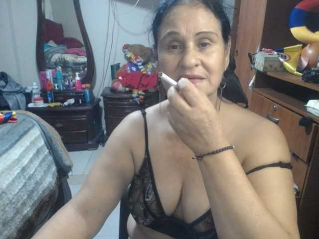 jazmin-mature live cam on BongaCams