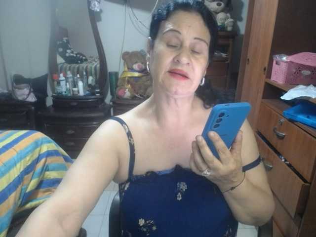 jazmin-mature