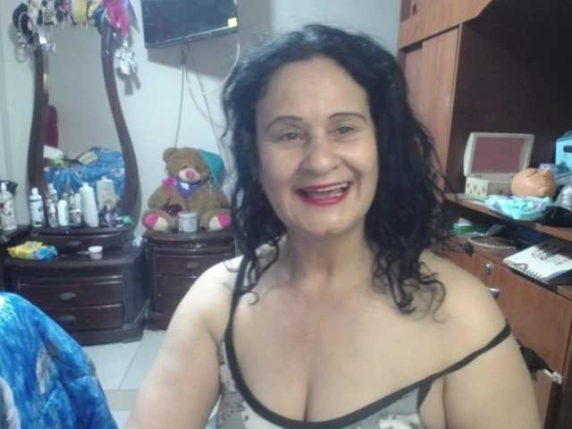 jazmin-mature