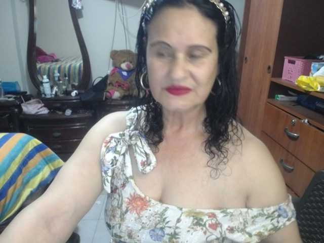 jazmin-mature live cam on BongaCams