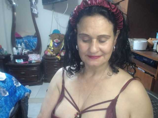 jazmin-mature