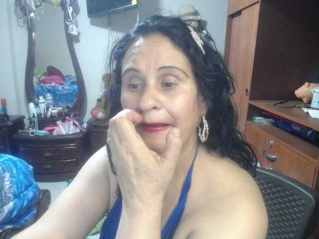 jazmin-mature live cam on BongaCams