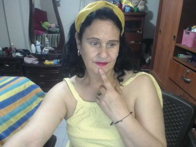 jazmin-mature