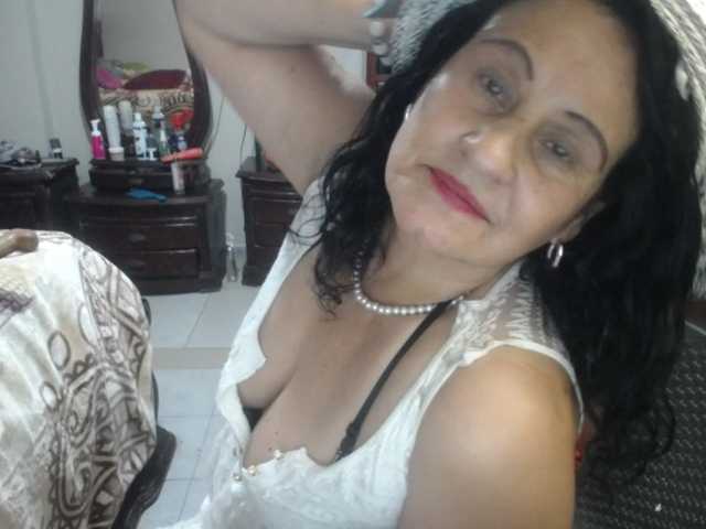 jazmin-mature