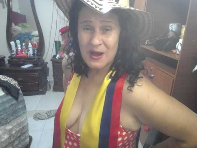 jazmin-mature live cam on BongaCams
