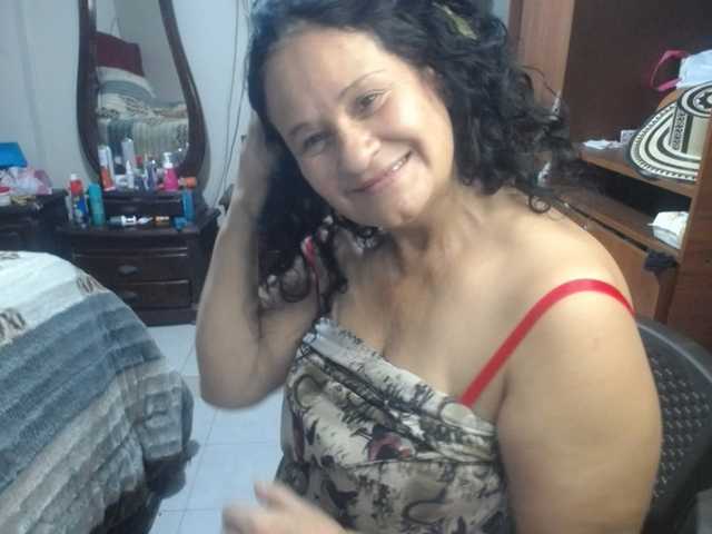 jazmin-mature