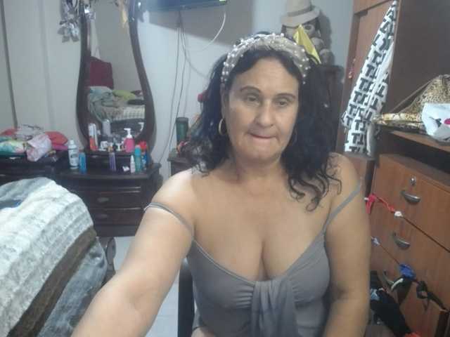 jazmin-mature