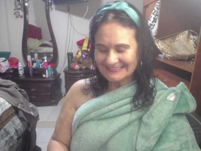 jazmin-mature live cam