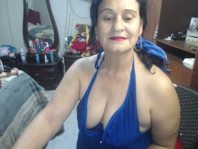 jazmin-mature