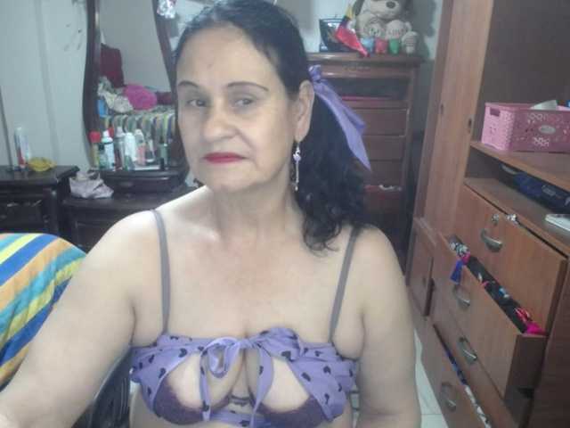 jazmin-mature live cam on BongaCams