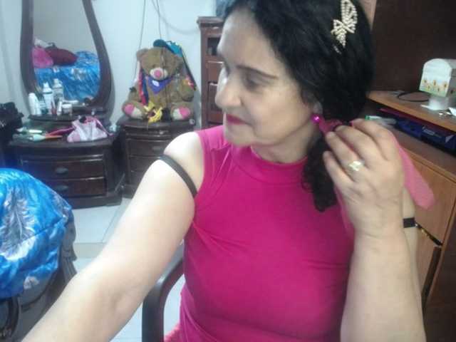 jazmin-mature