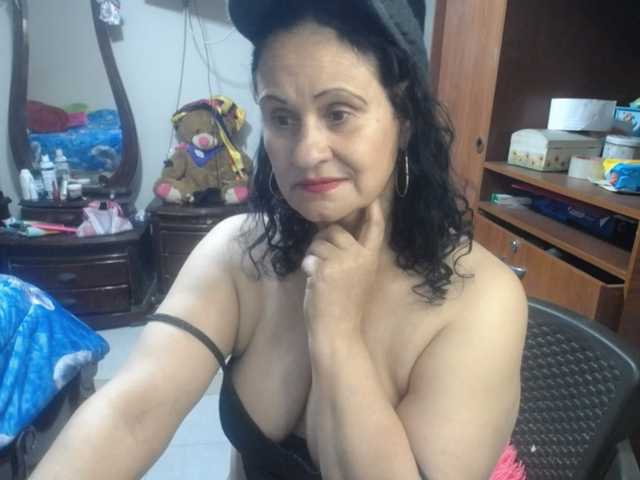 jazmin-mature live cam on BongaCams