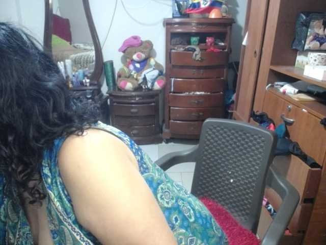 jazmin-mature