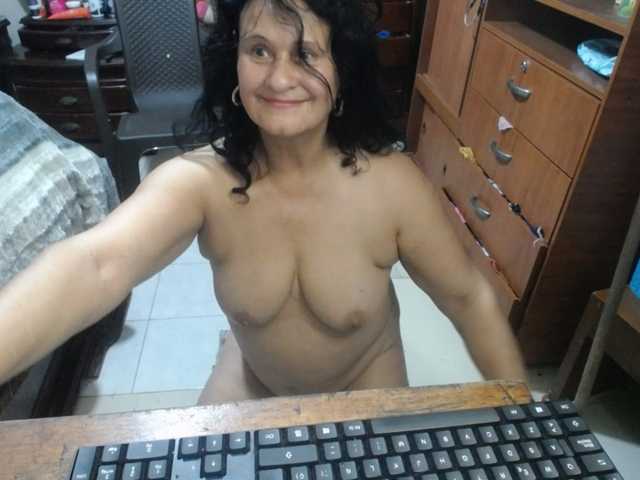 jazmin-mature