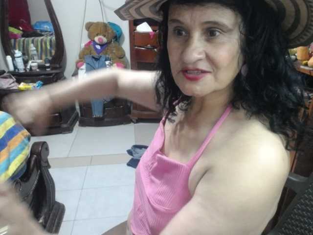 jazmin-mature