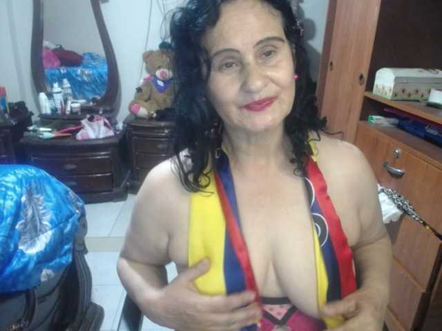 jazmin-mature
