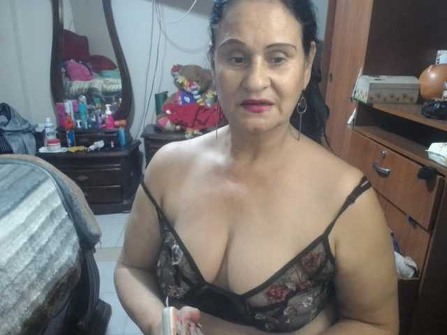 jazmin-mature