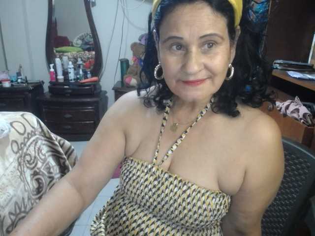 jazmin-mature