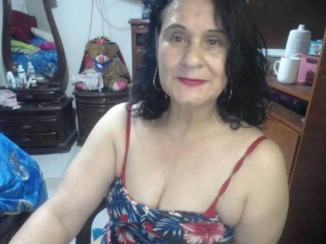 jazmin-mature
