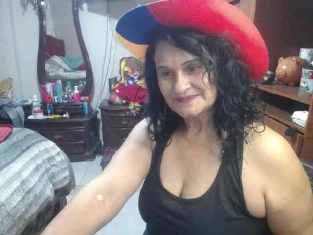 jazmin-mature webcam