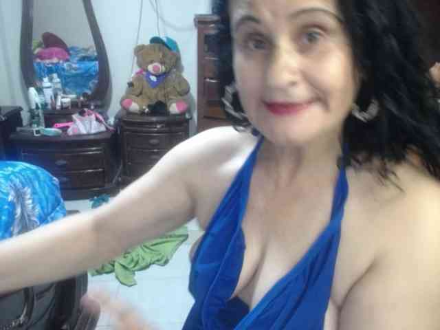 jazmin-mature webcam