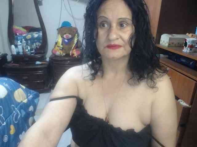 jazmin-mature webcam