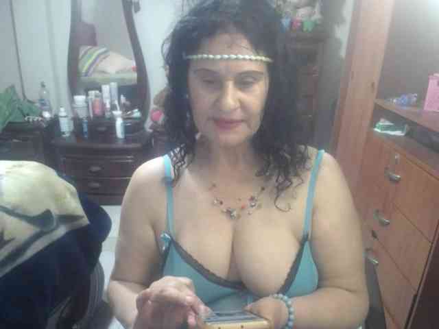 jazmin-mature webcam