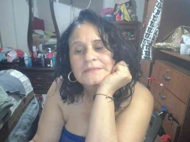 jazmin-mature